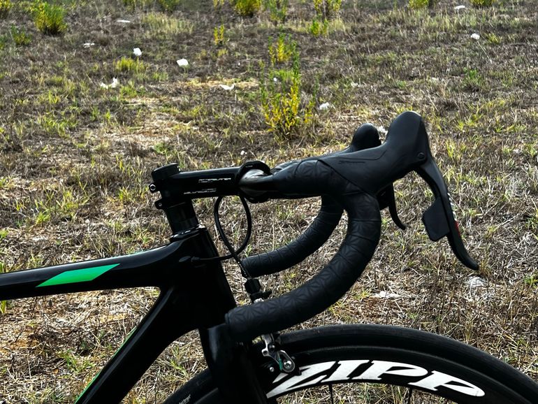 Used Scott Addict SRAM Red eTap 2016 Road & Gravel, Black — image 4 of 9
