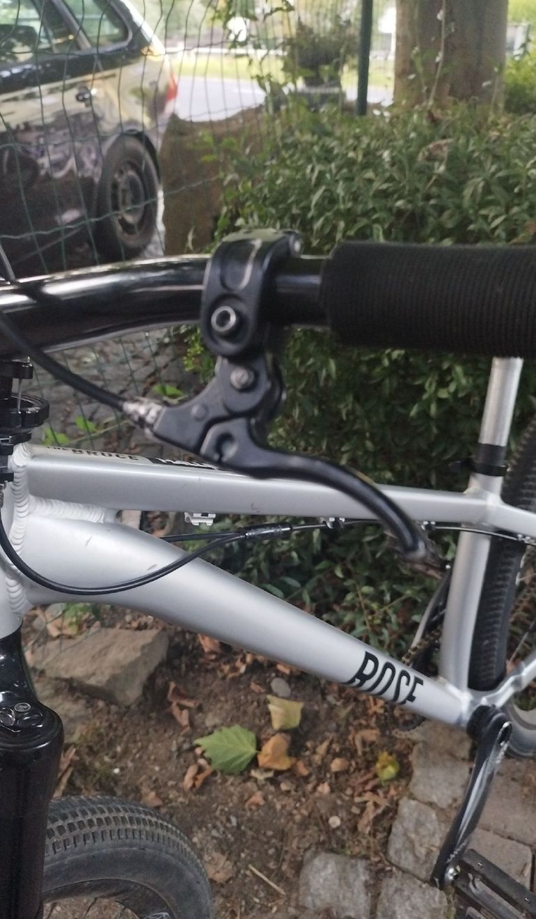 Rose THE BRUCE 1 2022 2022 Mountainbike de segunda mano, Gris claro — imagen 7 de 8
