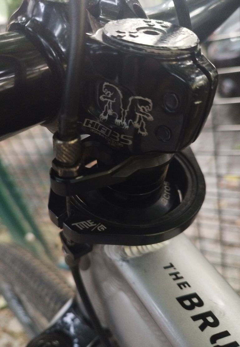 Rose THE BRUCE 1 2022 2022 Mountainbike de segunda mano, Gris claro — imagen 4 de 8