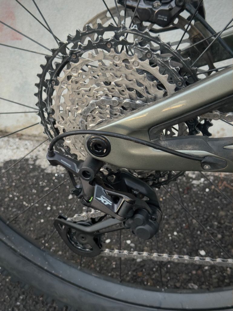 Used Pivot FIREBIRD Pro XT/XTR 2024 2024 Mountainbike, Green — image 7 of 7