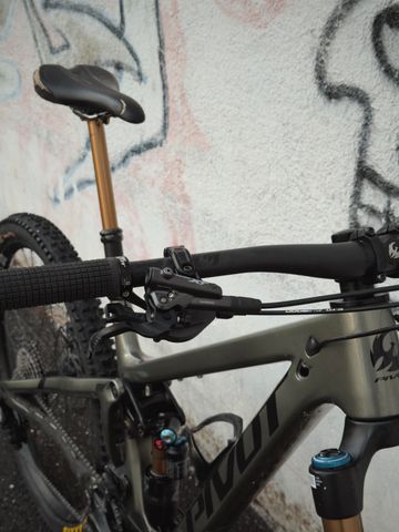 Used Pivot FIREBIRD Pro XT/XTR 2024 2024 Mountainbike, Green — image 3 of 7