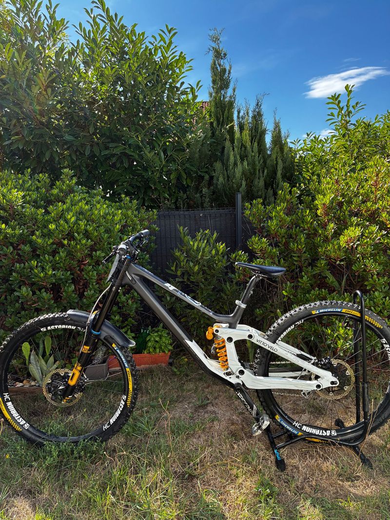 Scott Gambler 900 Tuned 2022 2022 MTB d'occasion