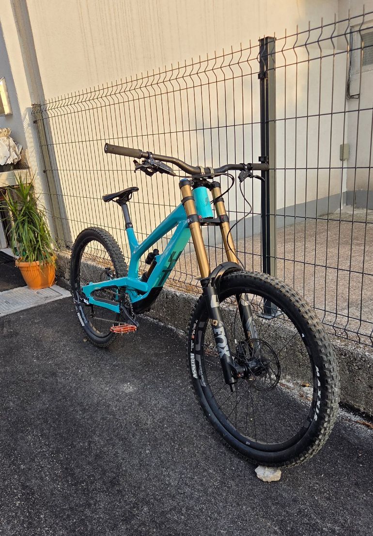 Brugt YT Industries Tues CORE 4 27 2023 2023 Mountainbike — billede 3 af 12