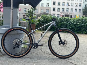 Gebrauchtes Specialized Chisel 2023 2023 Mountainbike, Hellgrau — Bild 1 von 8