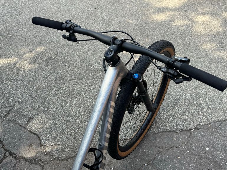 Gebrauchtes Specialized Chisel 2023 2023 Mountainbike, Hellgrau — Bild 5 von 8