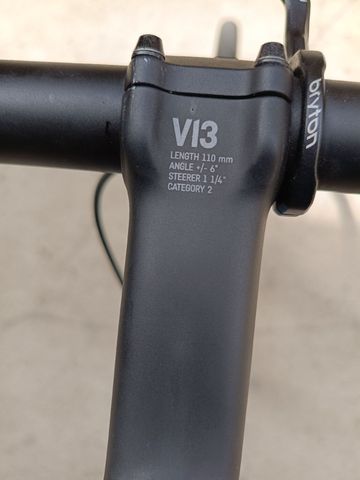 Used Canyon Endurace 8 Disc 2023 2023 Road & Gravel, Blue — image 7 of 12