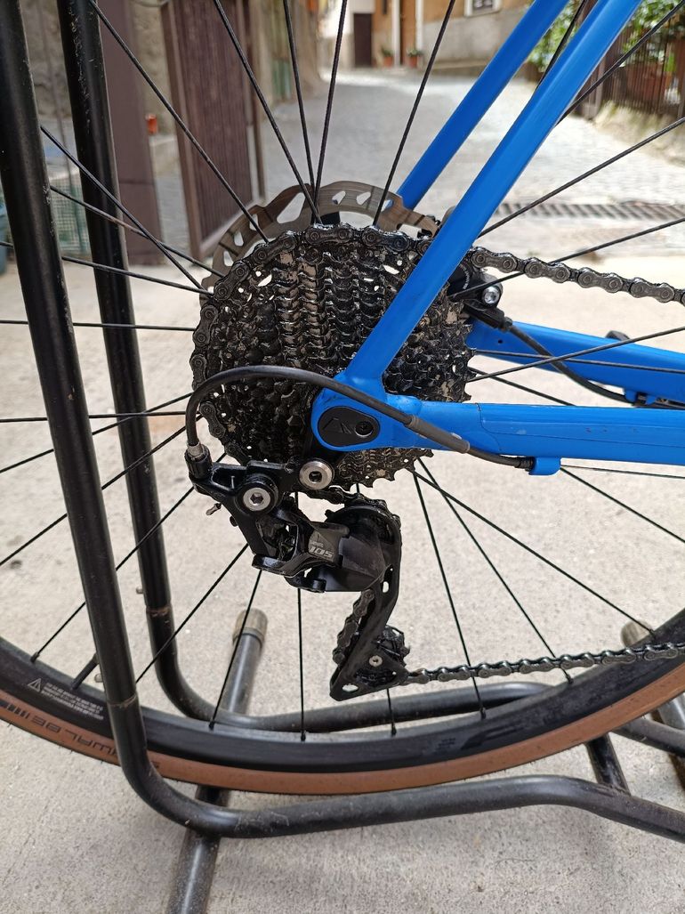 Used Canyon Endurace 8 Disc 2023 2023 Road & Gravel, Blue — image 4 of 12