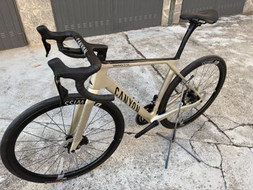 Used Canyon Endurace Shimano 105 Di2 2026 2026 Road & Gravel, Light Gray — image 2 of 10