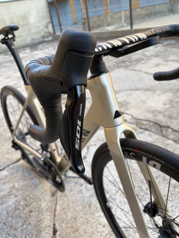 Used Canyon Endurace Shimano 105 Di2 2026 2026 Road & Gravel, Light Gray — image 10 of 10