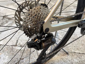 Used Canyon Endurace Shimano 105 Di2 2026 2026 Road & Gravel, Light Gray — image 4 of 10
