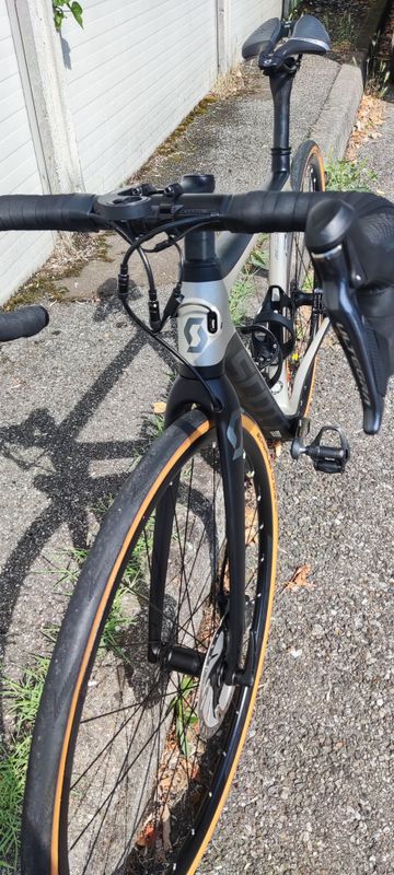 Brugt Scott Addict RC 15 disc 2019 2019 Road & Gravel — billede 5 af 7