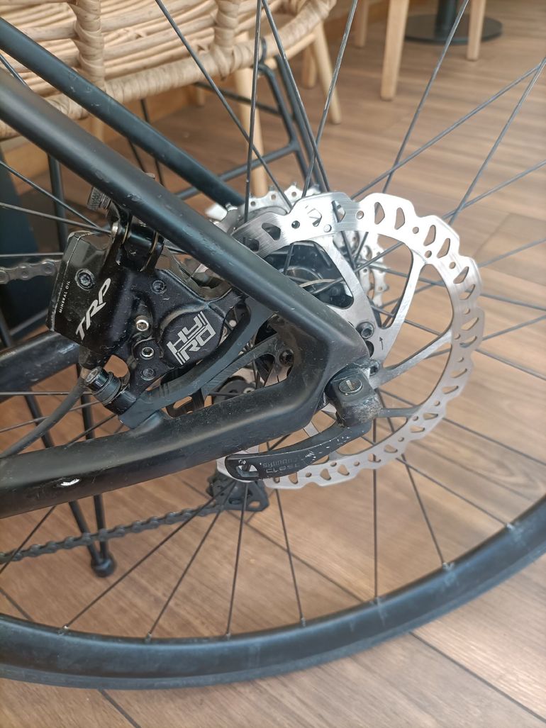 Käytetty Giant Defy Advanced 1 2024 2024 Road & Gravel — kuva 9 / 9