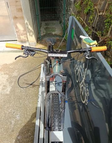 Used Focus SAM 8.8 2021 2021 Mountainbike, Green, 29 — image 2 of 10