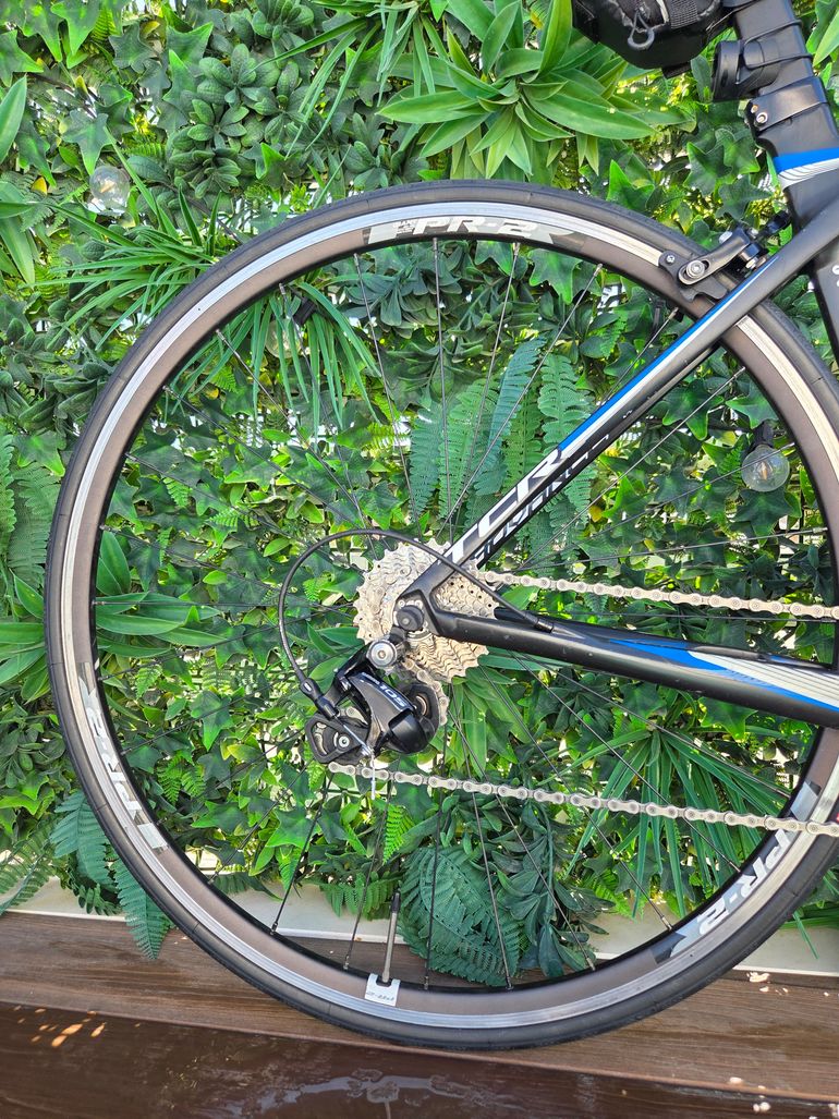 Used Giant TCR Advanced 2 2015 2015 Road & Gravel, Black — image 3 of 7