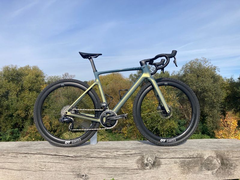 Scott Addict Gravel 10 2023 2023 Road & Gravel d'occasion