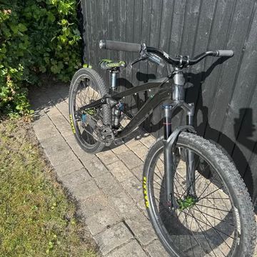Used Trek Ticket S 2015 Mountainbike, Black — image 1 of 8