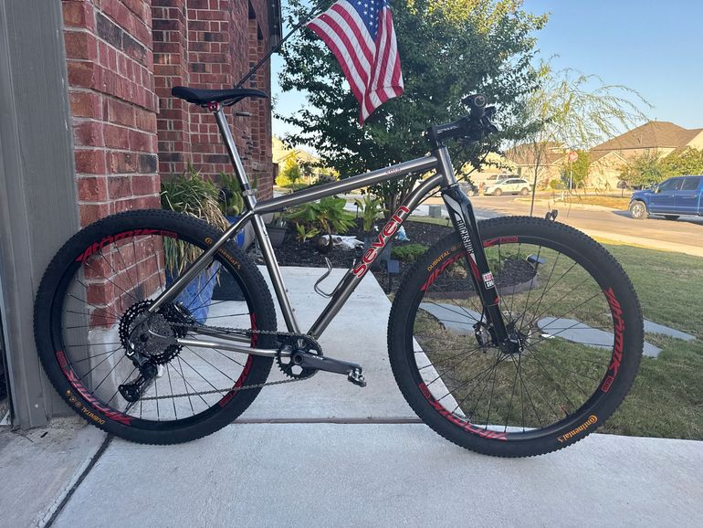 Used Seven Cycles Custom Shimano XTR 2019 Mountainbike, Light Gray — image 1 of 11