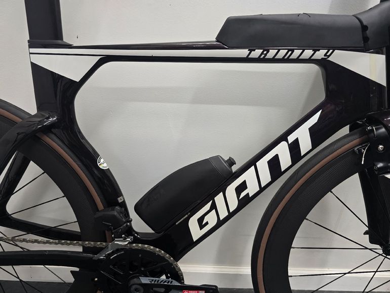Used Giant Trinity, Advanced Pro 1 2022 2022 Road & Gravel, Black — image 2 of 17