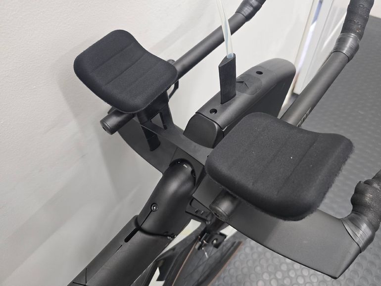Used Giant Trinity, Advanced Pro 1 2022 2022 Road & Gravel, Black — image 9 of 17