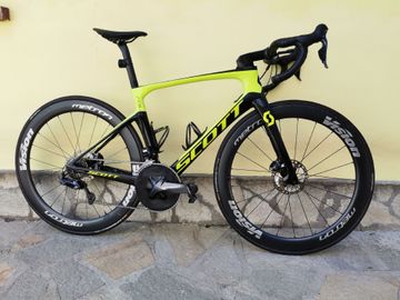 Použité Scott Foil 20 2021 2021 Road & Gravel — obrázek 1 z 8