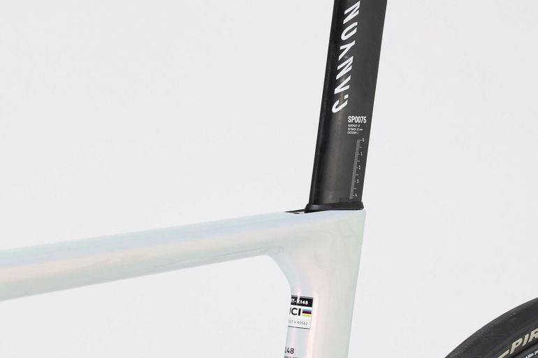 Gebrauchtes Canyon Endurace CFR Di2 2027 2027 Road & Gravel, Weiß — Bild 7 von 8