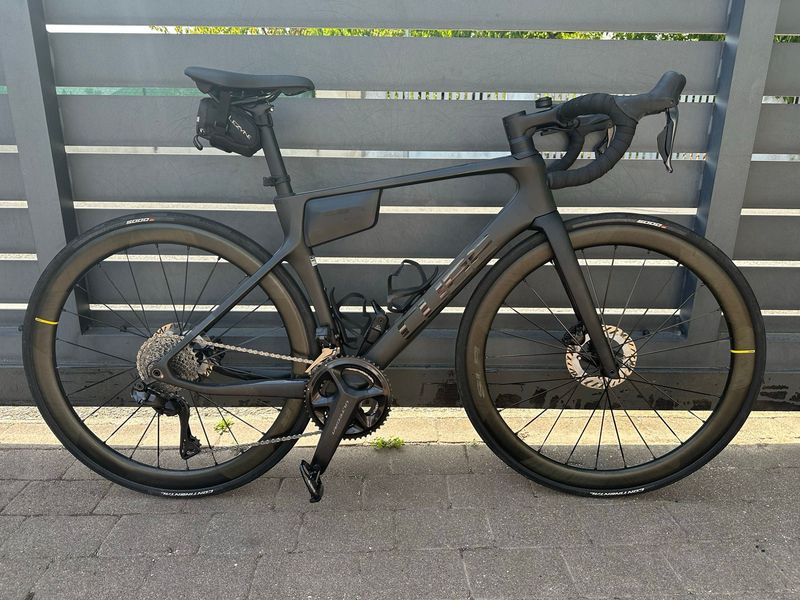 Used CUBE AGREE C:62, RACE 2023 2023 Road & Gravel