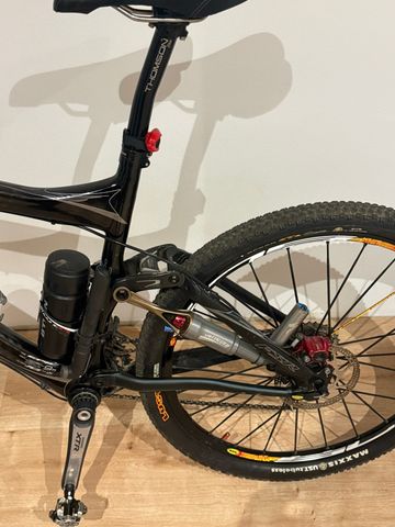 Used Specialized Epic Marathon Carbon 29 2014 2014 Mountainbike, Black — image 4 of 5