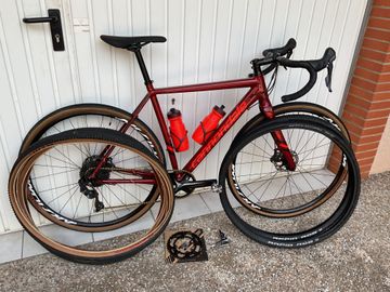 Gebrauchtes Cannondale Caadx 2018 Road & Gravel, Rot — Bild 7 von 8