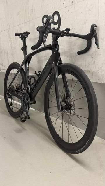 Gebrauchtes Trek Madone SL 6 2021 2021 Road & Gravel, Schwarz — Bild 4 von 22