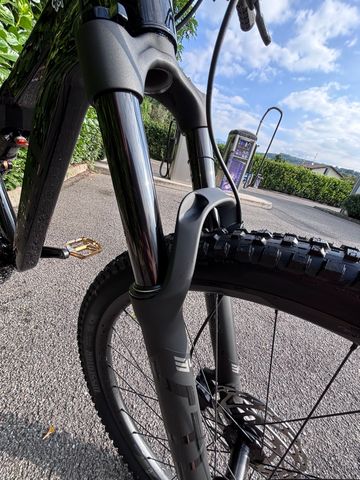 Used Giant Stance Shimano CUES 2026 Mountainbike, Black, 29 — image 6 of 11