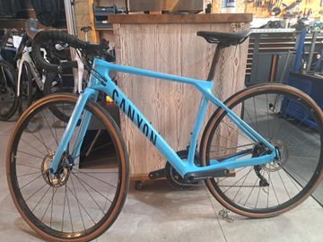 Canyon Endurace CF 8 2023 2023 Road & Gravel d'occasion — image 1 sur 5