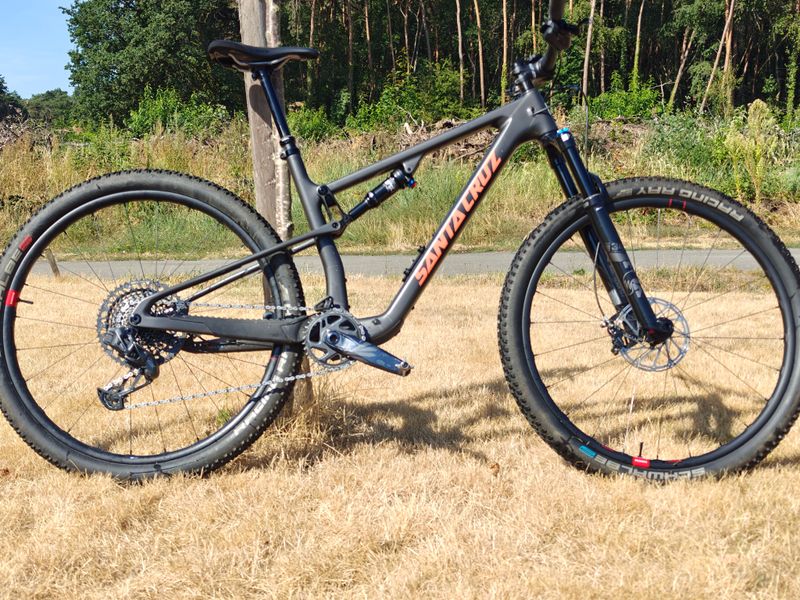 Käytetty Santa Cruz BLUR GX AXS RSV / Carbon C 2023 2023 MTB