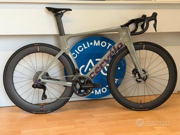 Cervélo S5 2025 Road & Gravel usato, Grigio chiaro — immagine 1 di 4