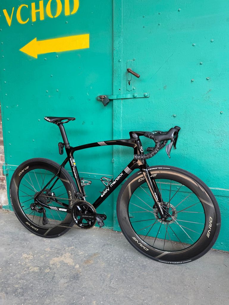 Tweedehands Eddy Merckx 525 Shimano Dura Ace Di2 2025 Road & Gravel — afbeelding 7 van 8