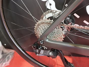 Scott Addict RC 15 2023 Road & Gravel usato, Nero — immagine 8 di 8