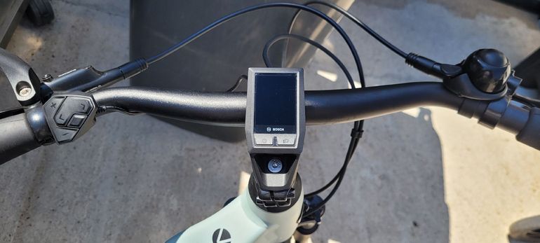 Brugt Velo de Ville AEB 800 année 2022, 282km, boîte automatique envolio, bosch performance line 2022 Urban — billede 8 af 25