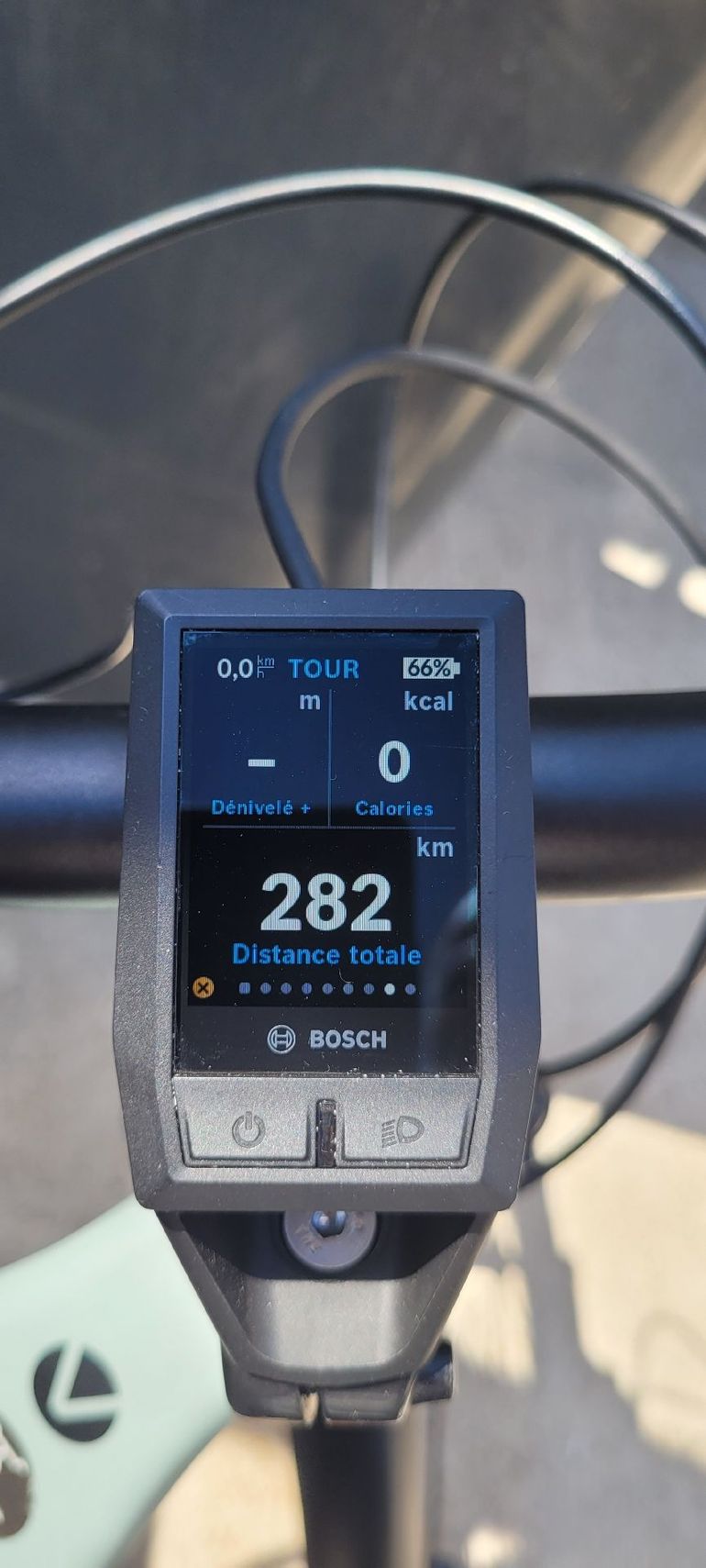 Brugt Velo de Ville AEB 800 année 2022, 282km, boîte automatique envolio, bosch performance line 2022 Urban — billede 9 af 25
