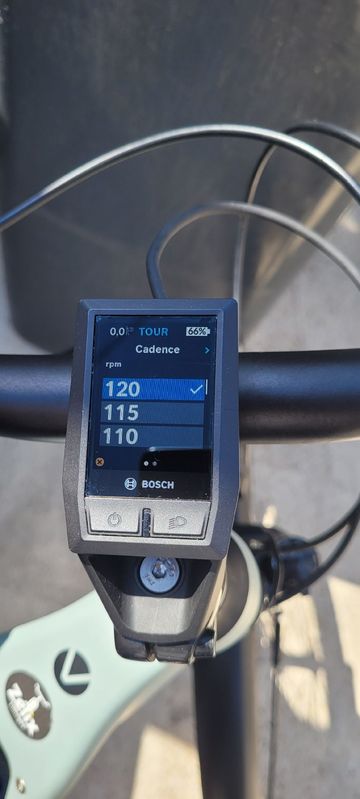 Brugt Velo de Ville AEB 800 année 2022, 282km, boîte automatique envolio, bosch performance line 2022 Urban — billede 11 af 25