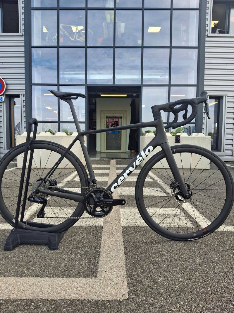 Used Cervélo R5 Dura Ace Di2 2024 2024 Road & Gravel