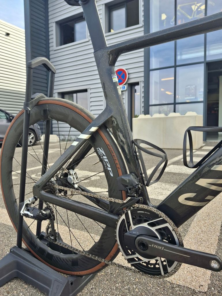 Gebrauchtes Canyon Aeroad CFR AXS 2025 2025 Road & Gravel, Schwarz — Bild 3 von 4