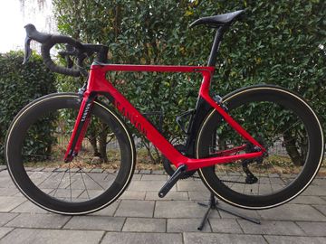 Used Canyon Aeroad Shimano Ultegra Di2 2018 Road & Gravel, Red — image 1 of 11