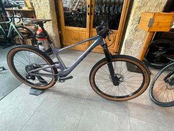 Gebrauchtes Scott Spark RC Pro 2024 2024 Mountainbike, Grün — Bild 5 von 15