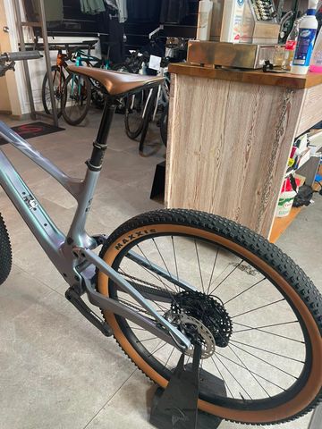 Gebrauchtes Scott Spark RC Pro 2024 2024 Mountainbike, Grün — Bild 8 von 15