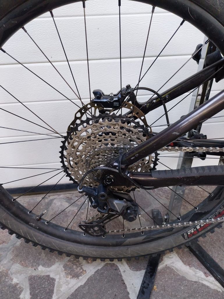 Used Giant Reign E+ 2 2023 2023 Mountainbike, Purple, 27.5 — image 5 of 9