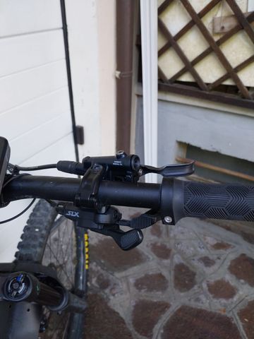 Used Giant Reign E+ 2 2023 2023 Mountainbike, Purple, 27.5 — image 7 of 9