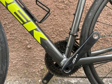 Gebrauchtes Trek Domane AL 3 Disc 2022 2022 Road & Gravel, Schwarz — Bild 4 von 4