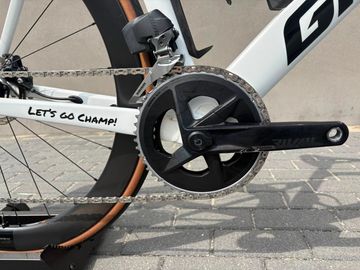 Gebrauchtes Giant Propel Advanced 1 2024 roz. L 2024 Road & Gravel, Weiß — Bild 6 von 20
