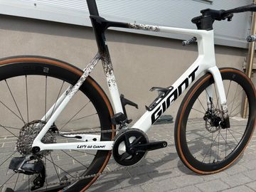 Gebrauchtes Giant Propel Advanced 1 2024 roz. L 2024 Road & Gravel, Weiß — Bild 3 von 20