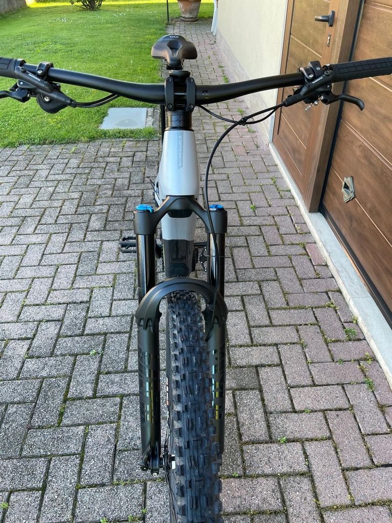 Gebrauchtes Orbea WILD M10 2024 2024 Mountainbike, Hellgrau, 29 — Bild 10 von 10