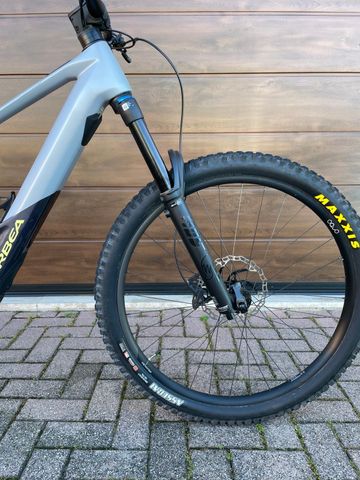 Gebrauchtes Orbea WILD M10 2024 2024 Mountainbike, Hellgrau, 29 — Bild 7 von 10